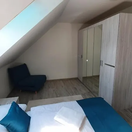 Hotel Patty Garni *